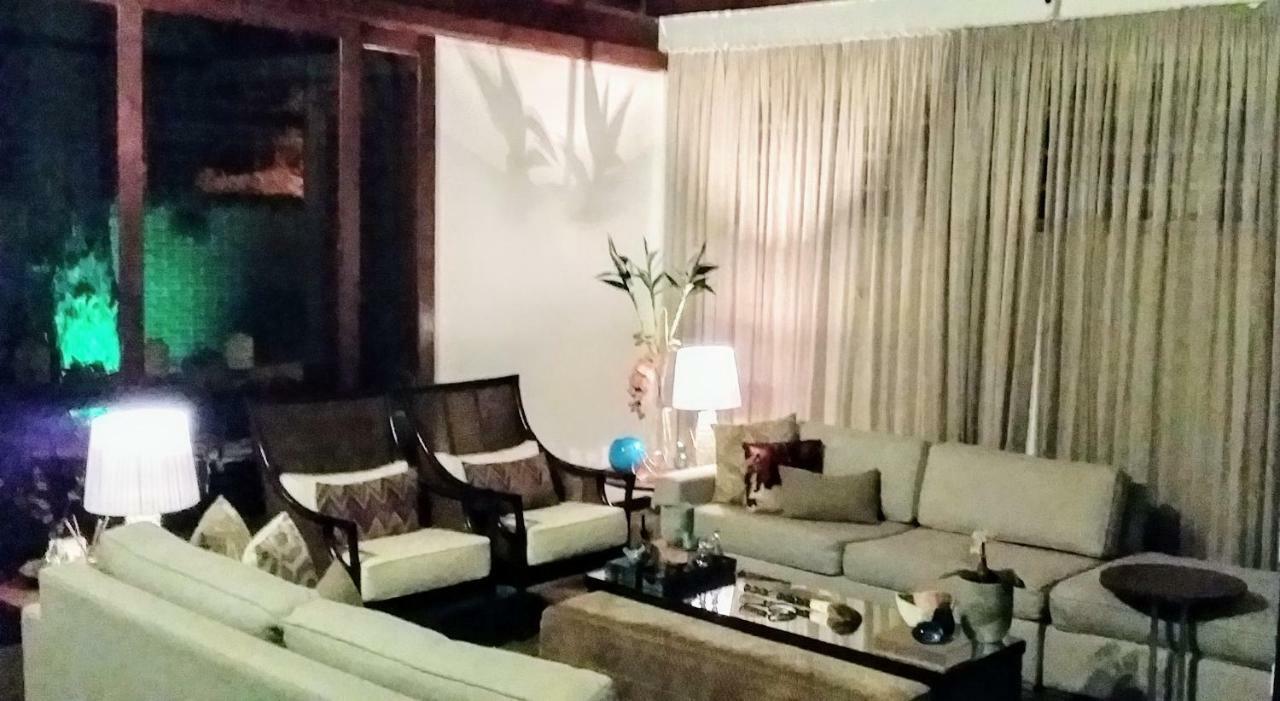 Acomodação com café da manhã  Vila Madalena *